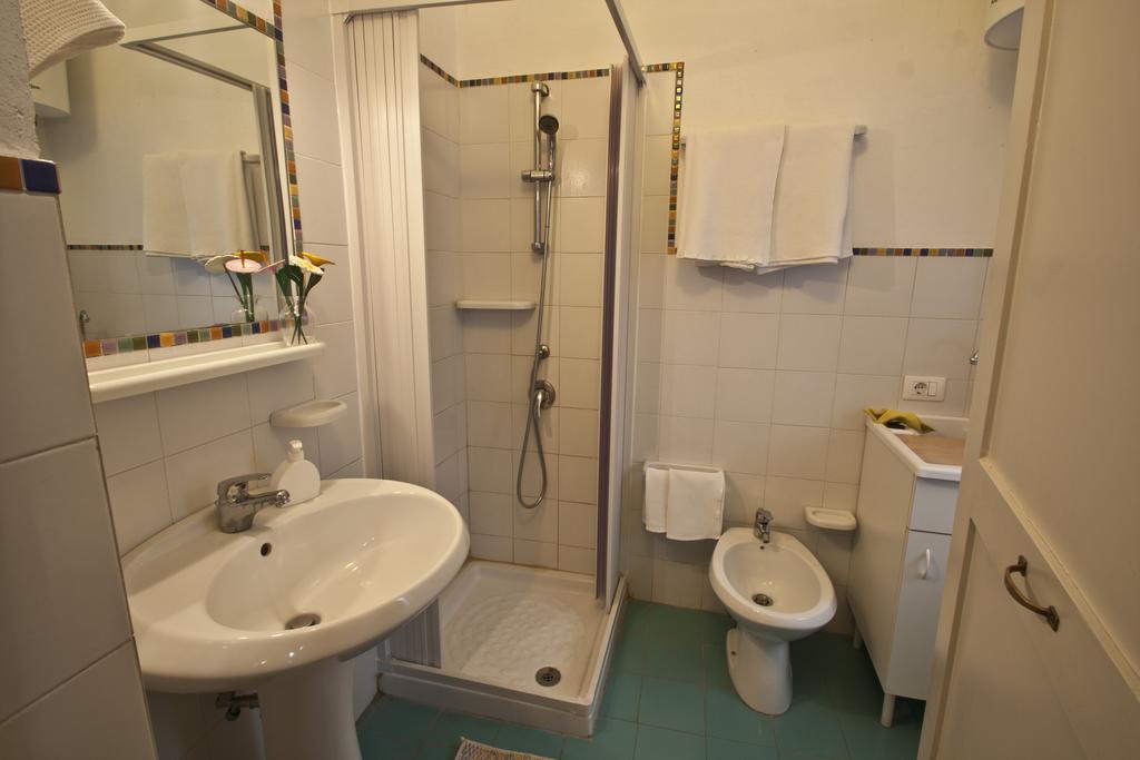 4Roomsrelax Катания Номер фото